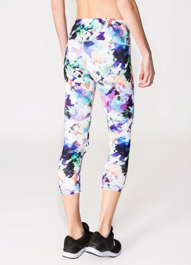 Lumen Paper Flower Print Capri Leggings