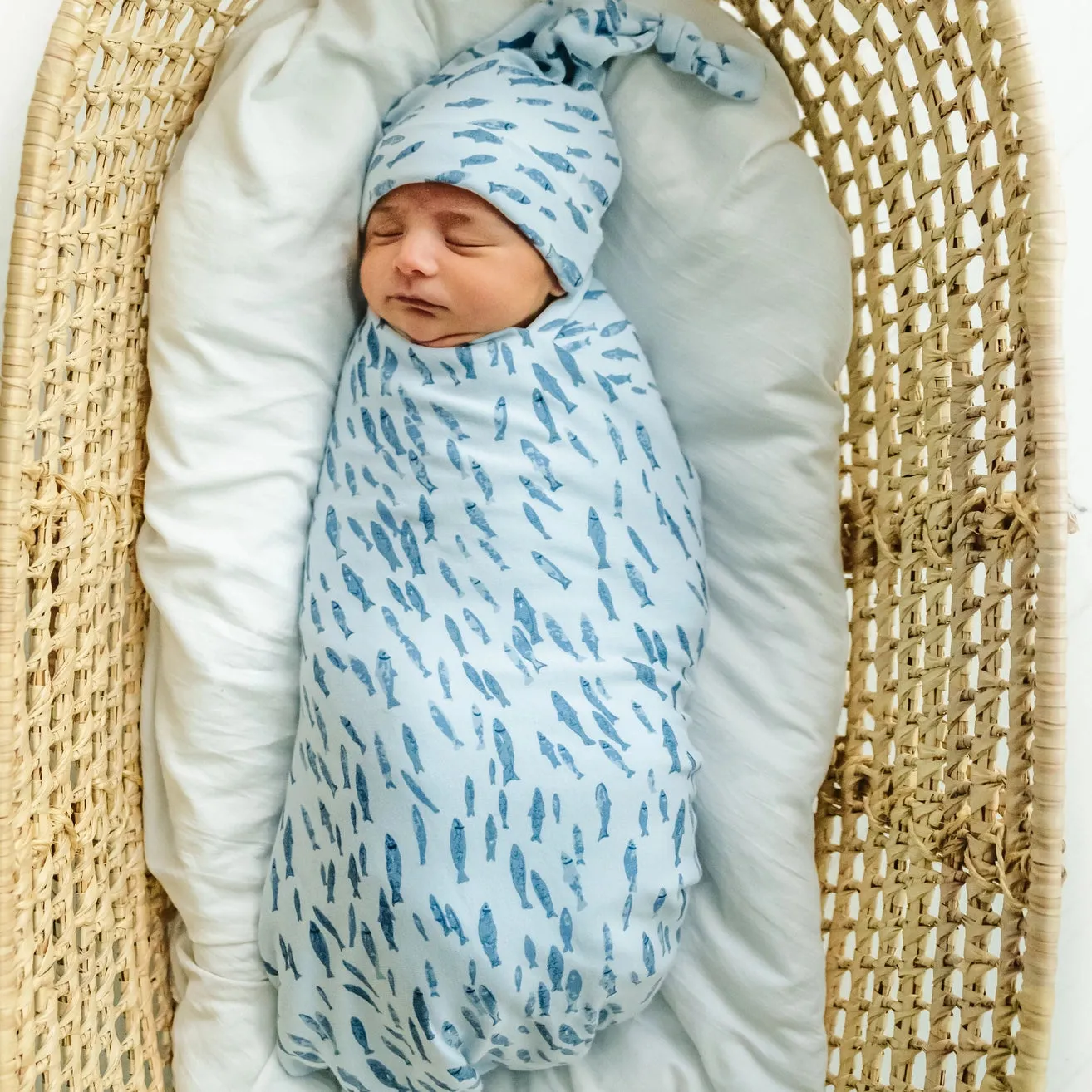 Organic Swaddle Blanket & Hat - Makemake Organics